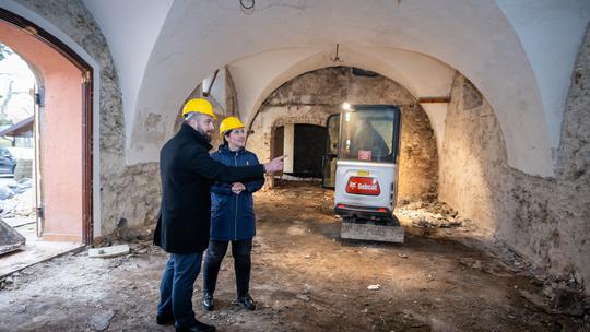 storyeditor/2025-04-18/Radovi_u_brenti__gradonacelnica_i_zamjenik.jpg