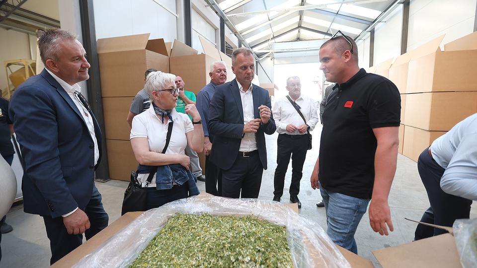 storyeditor/2025-08-15/poljoprivreda.jpg