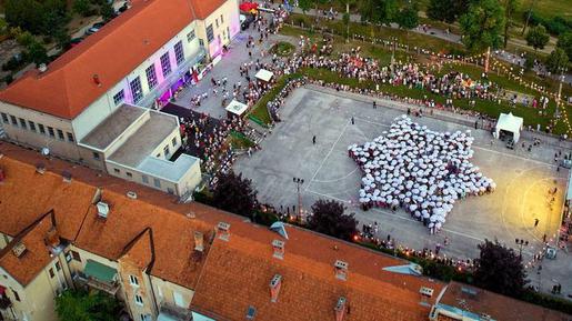 storyeditor/2025-06-18/bal_2-zvjezdano_ljeto.jpg