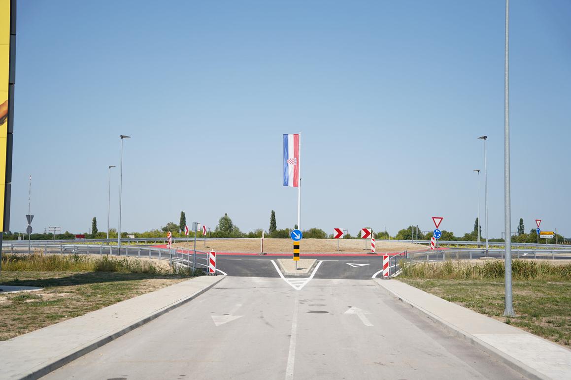 Sigurniji prilaz trgovačkom centru Stop Shop