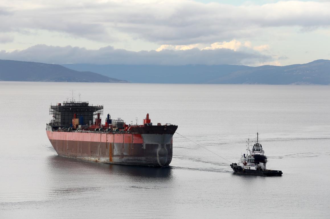Brod Santiago uplovljava u brodogradilište Viktor Lenac