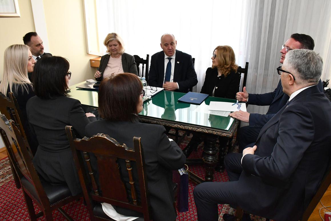 Srednjoškolski dom, obrazovna zona za mlade i energetska obnova