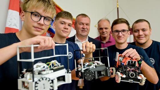 storyeditor/2025-07-26/Prijem_roboticari_40.jpg