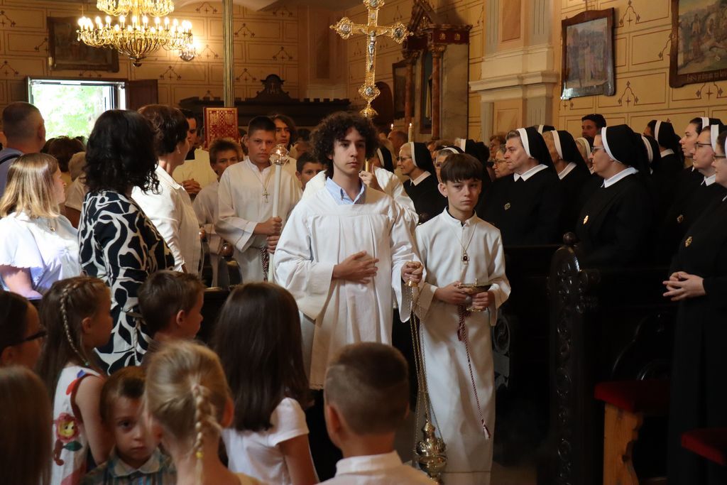 Obljetnica je svečano obilježena u župnoj crkvi sv. Nikole biskupa gdje je euharistijsko slavlje predvodio varaždinski biskup mons. Bože Radoš, u zajedništvu sa župnikom Tomislavom Petrićem te svećenicima iz grada i dekanata