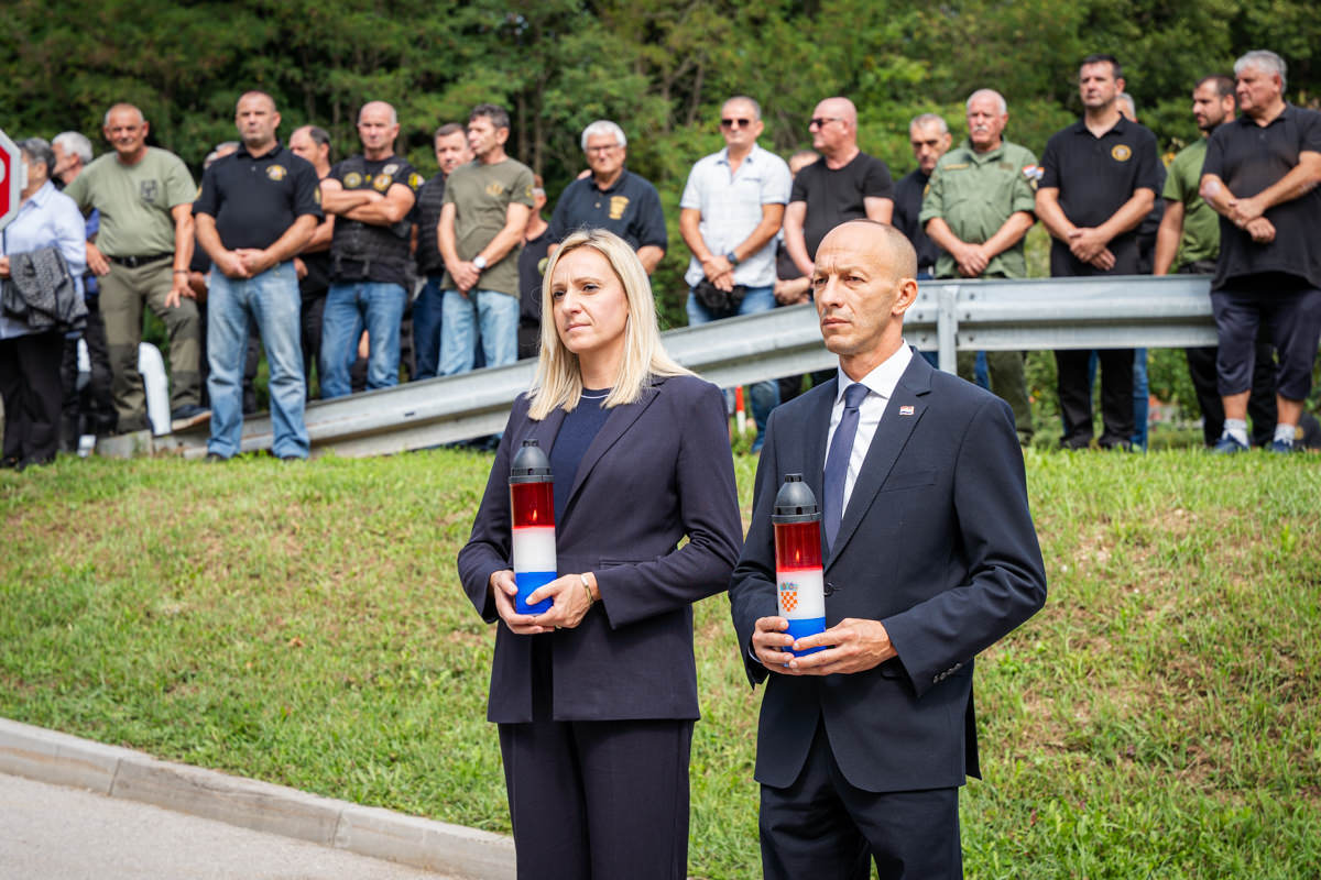 storyeditor/2025-09-19/Lika_2.jpg ZAHVALJUJUĆI hrabrosti hrvatskih vojnika, hrvatski narod dobio je vjeru u pobjedu
