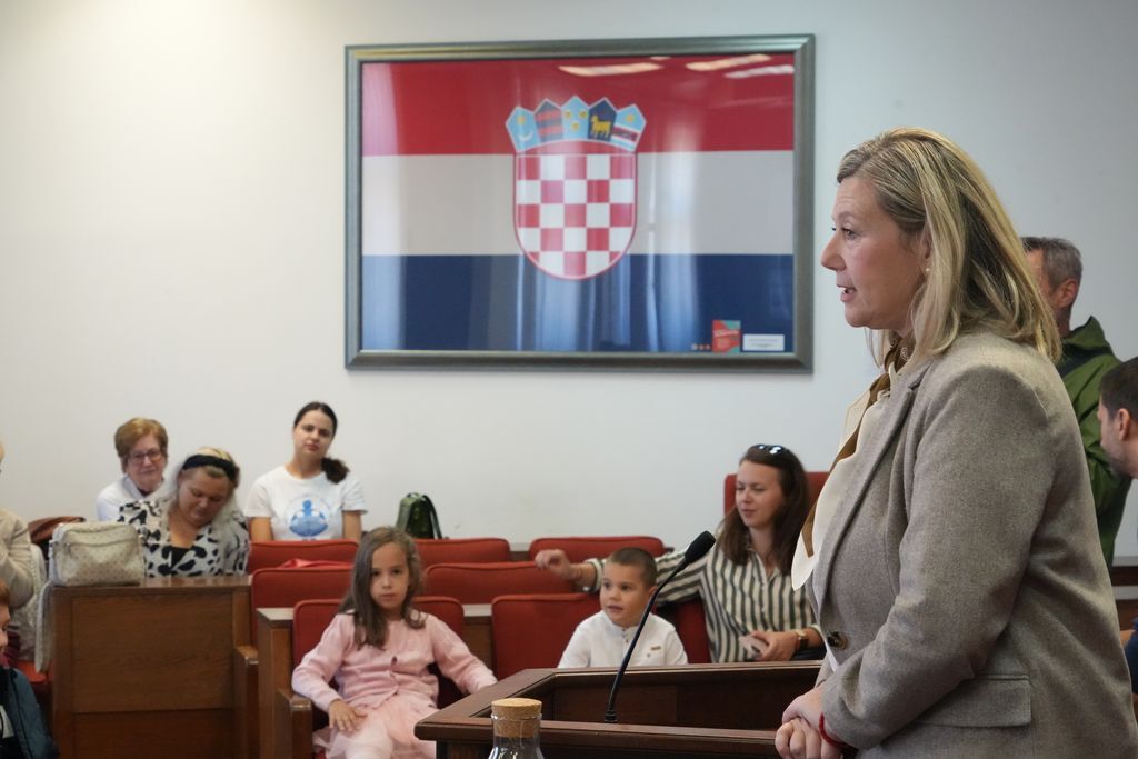 storyeditor/2025-10-13/KCA2__7_.jpg Govorilo se o zdravlju djece, empatiji prema kućnim ljubimcima, prvoj pomoći, robotici, izrađivali su se kolačići prijateljstva, igrale su se tradicionalne igre i prelazio poligoni spretnosti