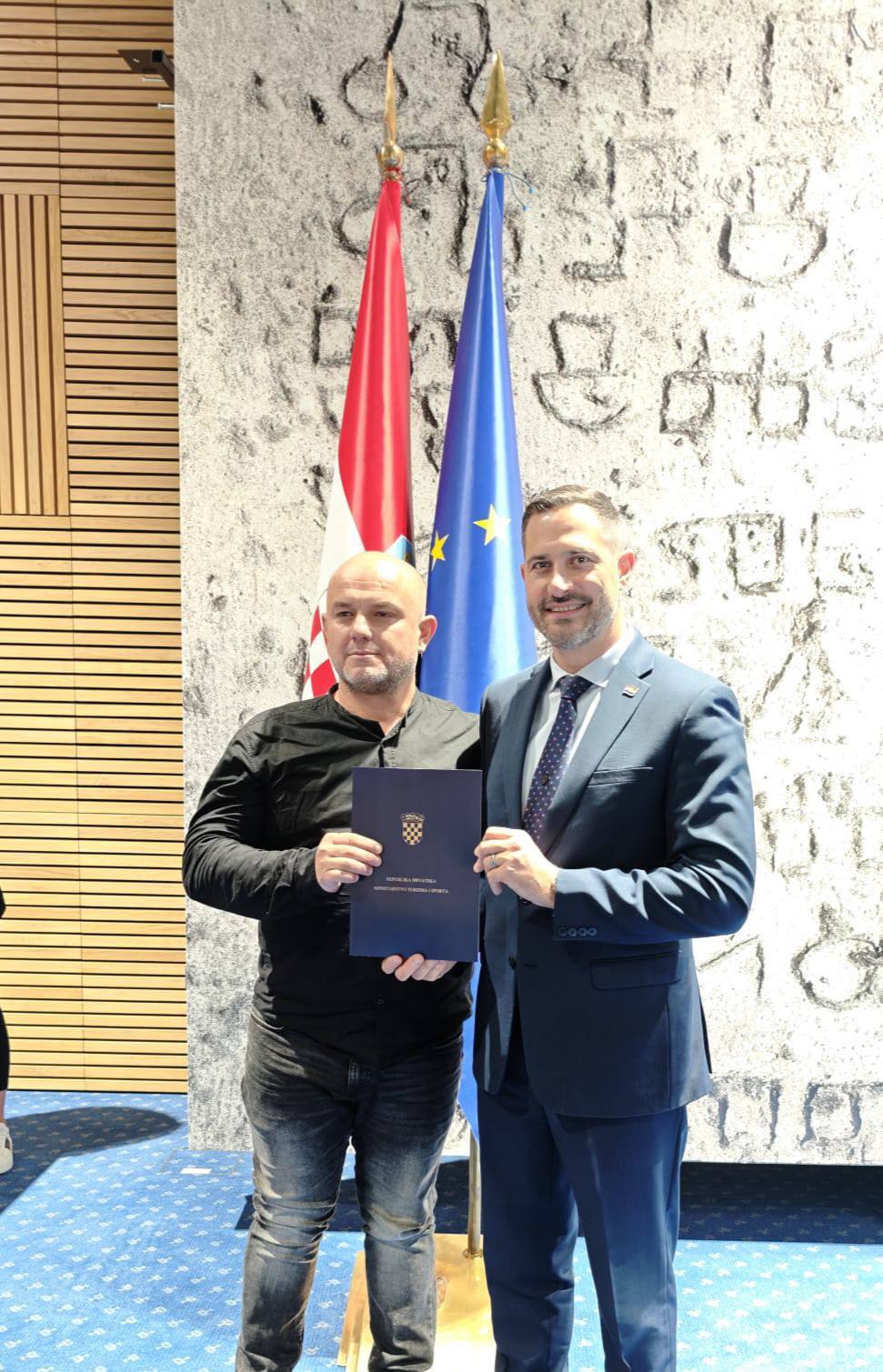 Iz kluba su izrazili zahvalnost Ministarstvu turizma i sporta na podršci, kao i svim članovima, roditeljima i volonterima koji su im na bilo kakav način pomogli u ostvarenju ovog projekta