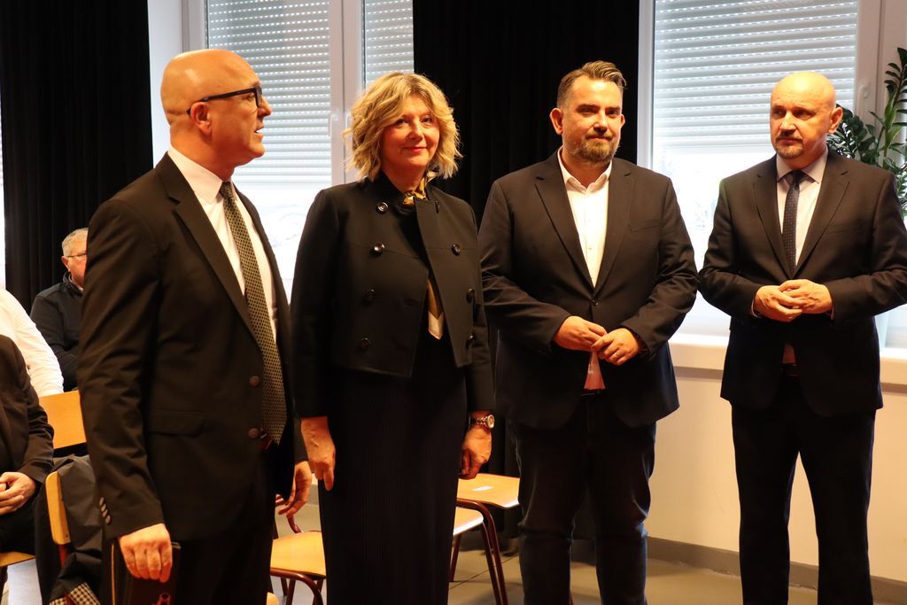 ZIP Koprivnicu s velikim ponosom predajemo Sveučilištu Sjever da bude mjesto susreta poduzetnika, sveučilišne zajednice i studenata – kazala je Ksenija Ostriž